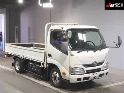 TOYOTA DYNA TRUCK