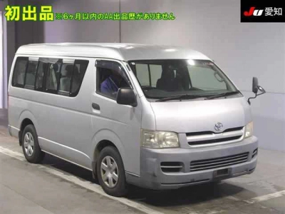 TOYOTA HIACE WAGON