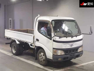 TOYOTA DYNA TRUCK
