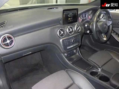 MERCEDES BENZ A CLASS