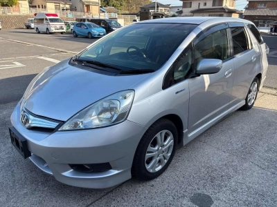 HONDA FIT SHUTTLE HYBRID