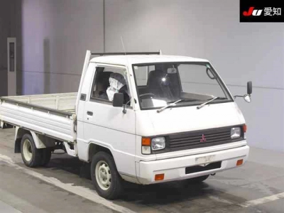 MITSUBISHI DELICA TRUCK