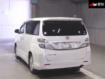 TOYOTA VELLFIRE