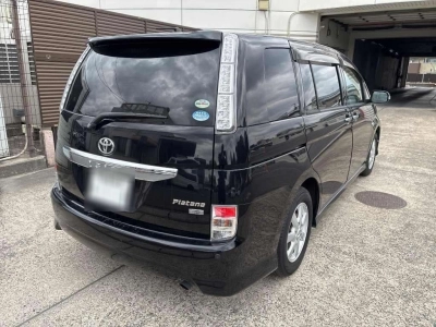 TOYOTA ISIS