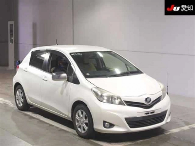 TOYOTA VITZ