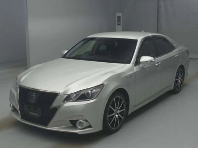 TOYOTA CROWN HYBRID