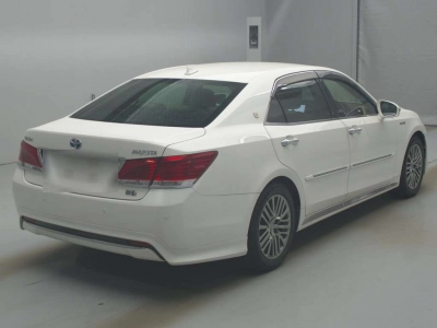 TOYOTA CROWN MAJESTA