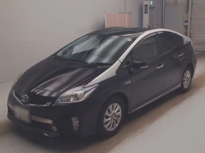 TOYOTA PRIUS PHV