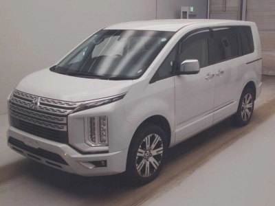 MITSUBISHI DELICA D:5