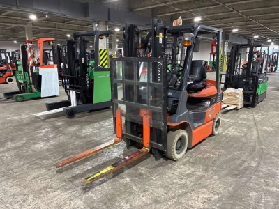 TOYOTA  FORKLIFT 