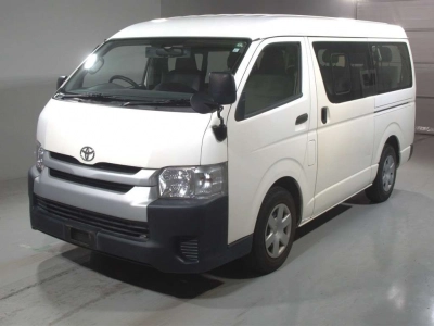 TOYOTA HIACE WAGON