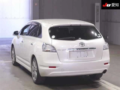 TOYOTA MARK X ZIO