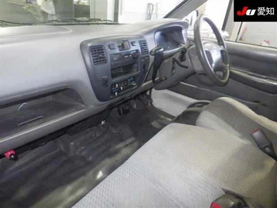 TOYOTA LITE ACE TRUCK