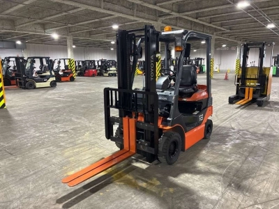 TOYOTA  FORKLIFT 