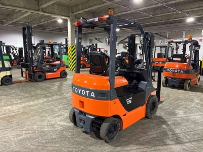 TOYOTA  FORKLIFT 