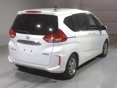 HONDA FREED HYBRID