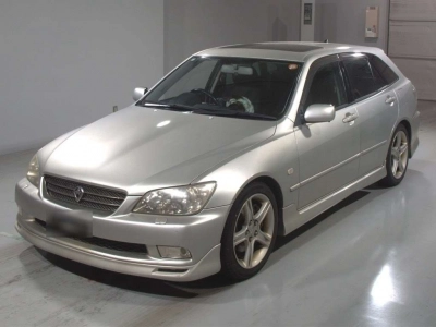 TOYOTA ALTEZZA GITA