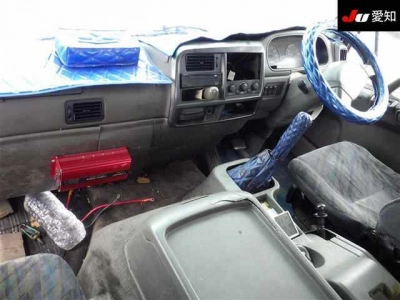 MITSUBISHI FUSO FIGHTER