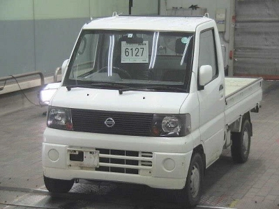 NISSAN CLIPPER