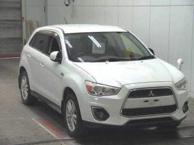 MITSUBISHI RVR