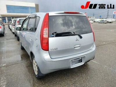MITSUBISHI COLT