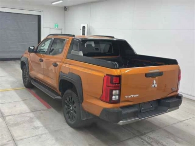 MITSUBISHI TRITON