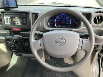 NISSAN NV100 CLIPPER