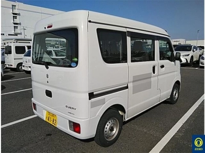SUZUKI EVERY VAN