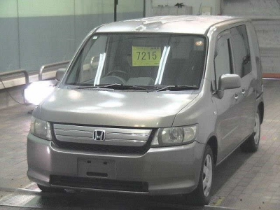 HONDA MOBILIO SPIKE