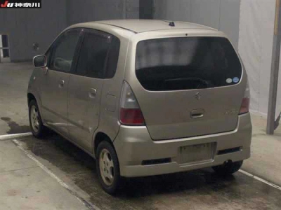SUZUKI MRWAGON