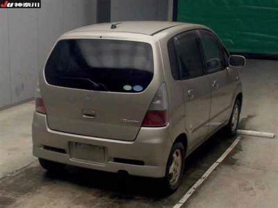 SUZUKI MRWAGON