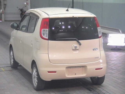 SUZUKI MRWAGON