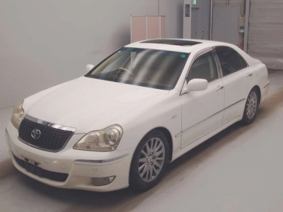 TOYOTA CROWN MAJESTA