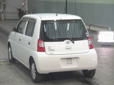 DAIHATSU ESSE