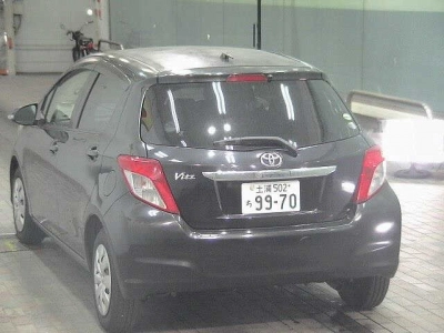 TOYOTA VITZ