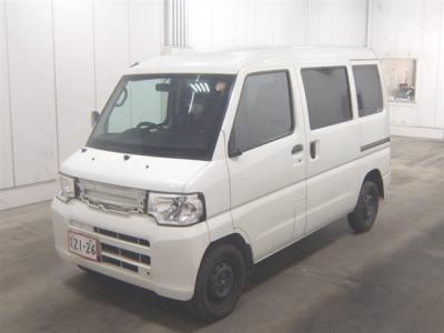 NISSAN NV100 CLIPPER