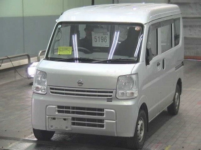 NISSAN NV100 CLIPPER
