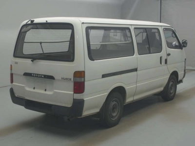 TOYOTA HIACE VAN