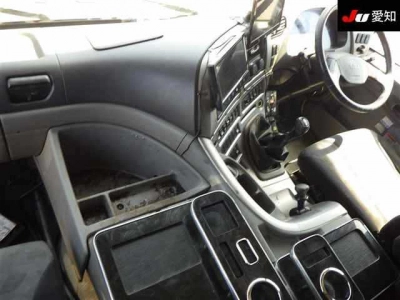 NISSAN DIESEL (UD) QUON