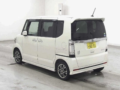 HONDA N BOX CUSTOM