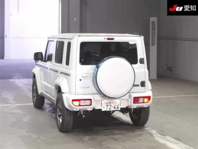 SUZUKI JIMNY NOMADE