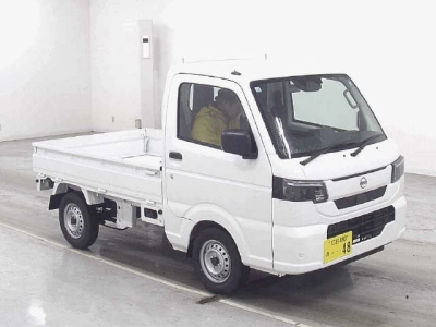 NISSAN CLIPPER TRUCK