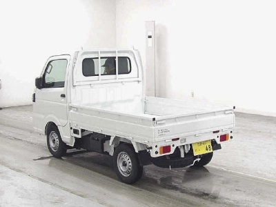 NISSAN CLIPPER TRUCK