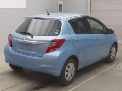 TOYOTA VITZ