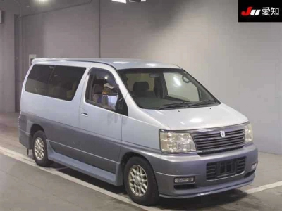 NISSAN ELGRAND