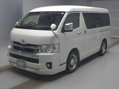 TOYOTA HIACE WAGON