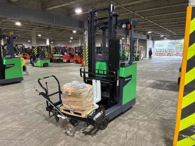 TOYOTA  FORKLIFT 