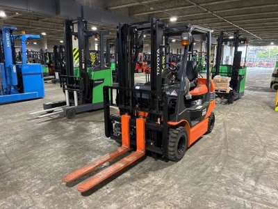 TOYOTA  FORKLIFT 