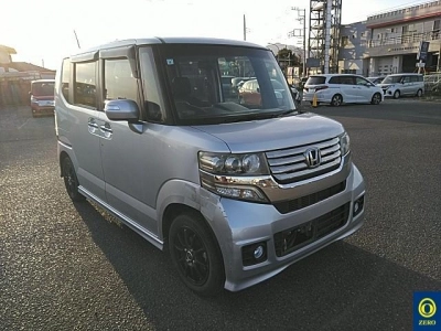 HONDA N BOX +