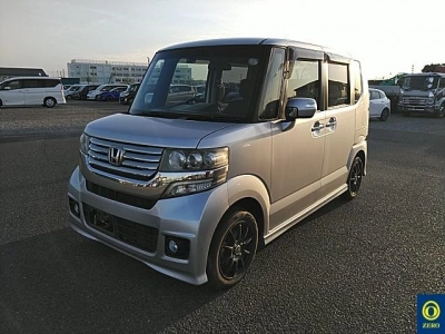 HONDA N BOX +
